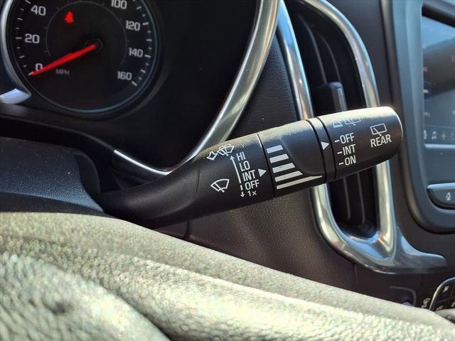 Used 2020 Chevrolet Equinox LT w/ Driver Convenience Package image 13