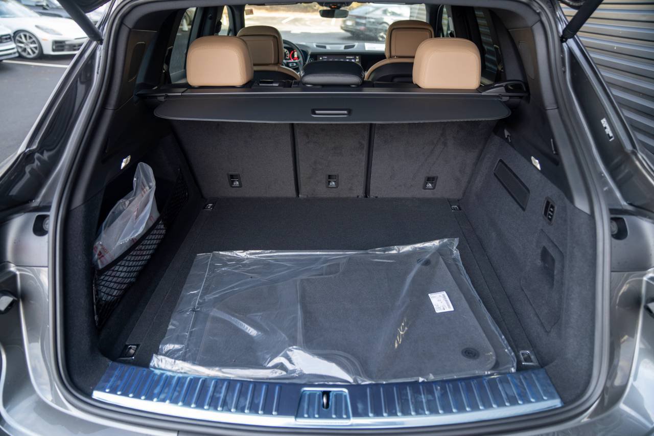 New 2026 Porsche Cayenne S AWD/4WD image 29