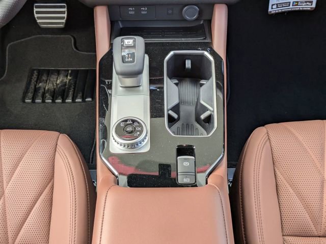 New 2026 Mitsubishi Outlander SEL image 22