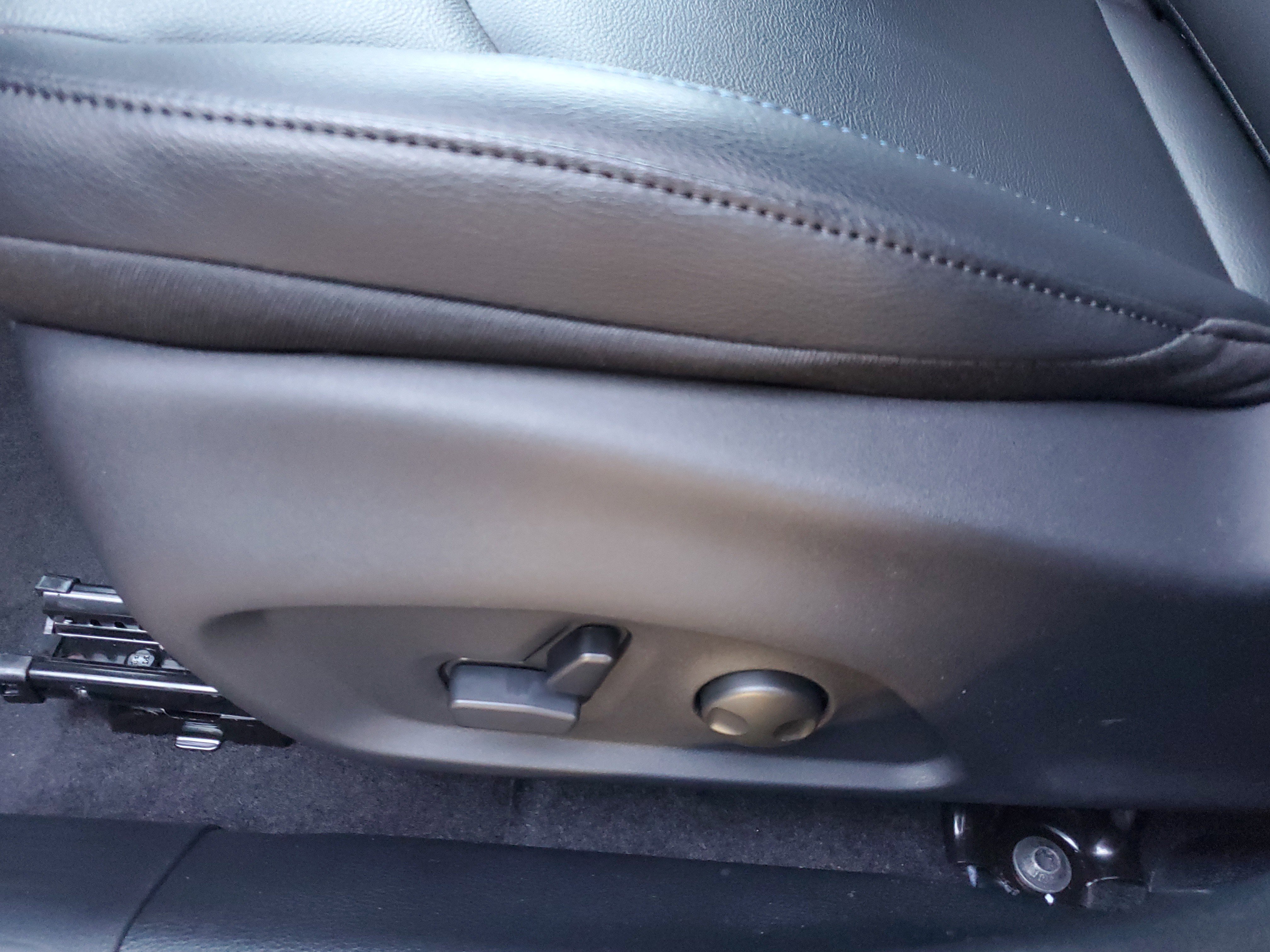 New 2026 Jeep Compass Limited image 9