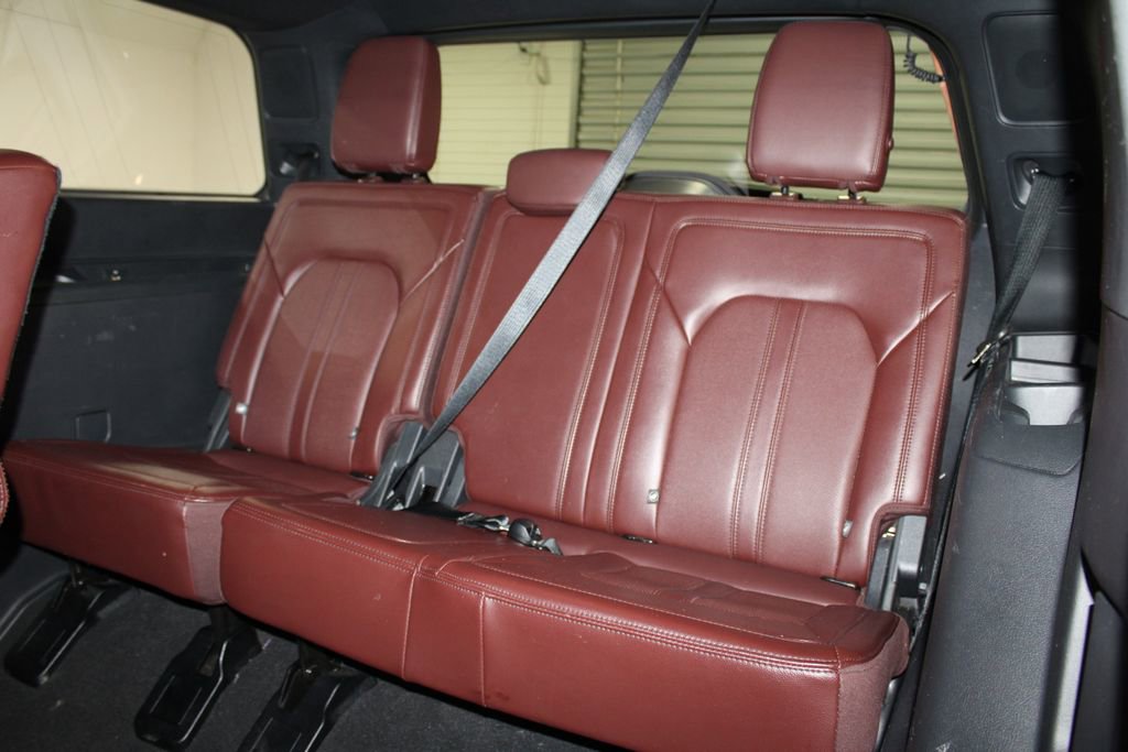 Used 2024 Ford Expedition Limited image 28