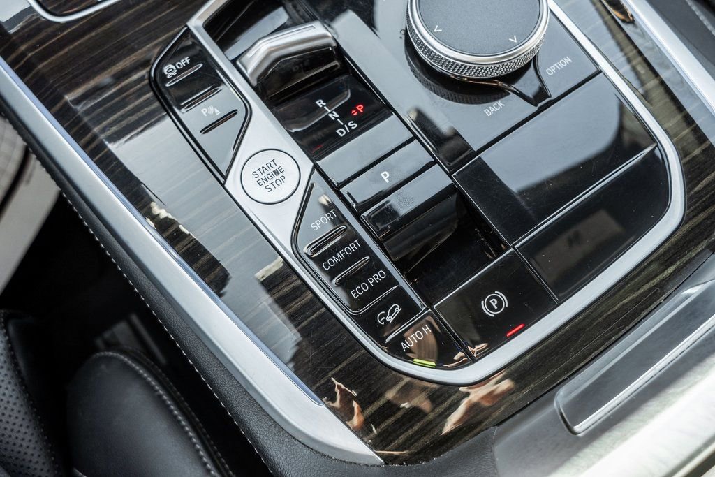 Used 2024 BMW X5 xDrive40i w/ Premium Essential Package image 22