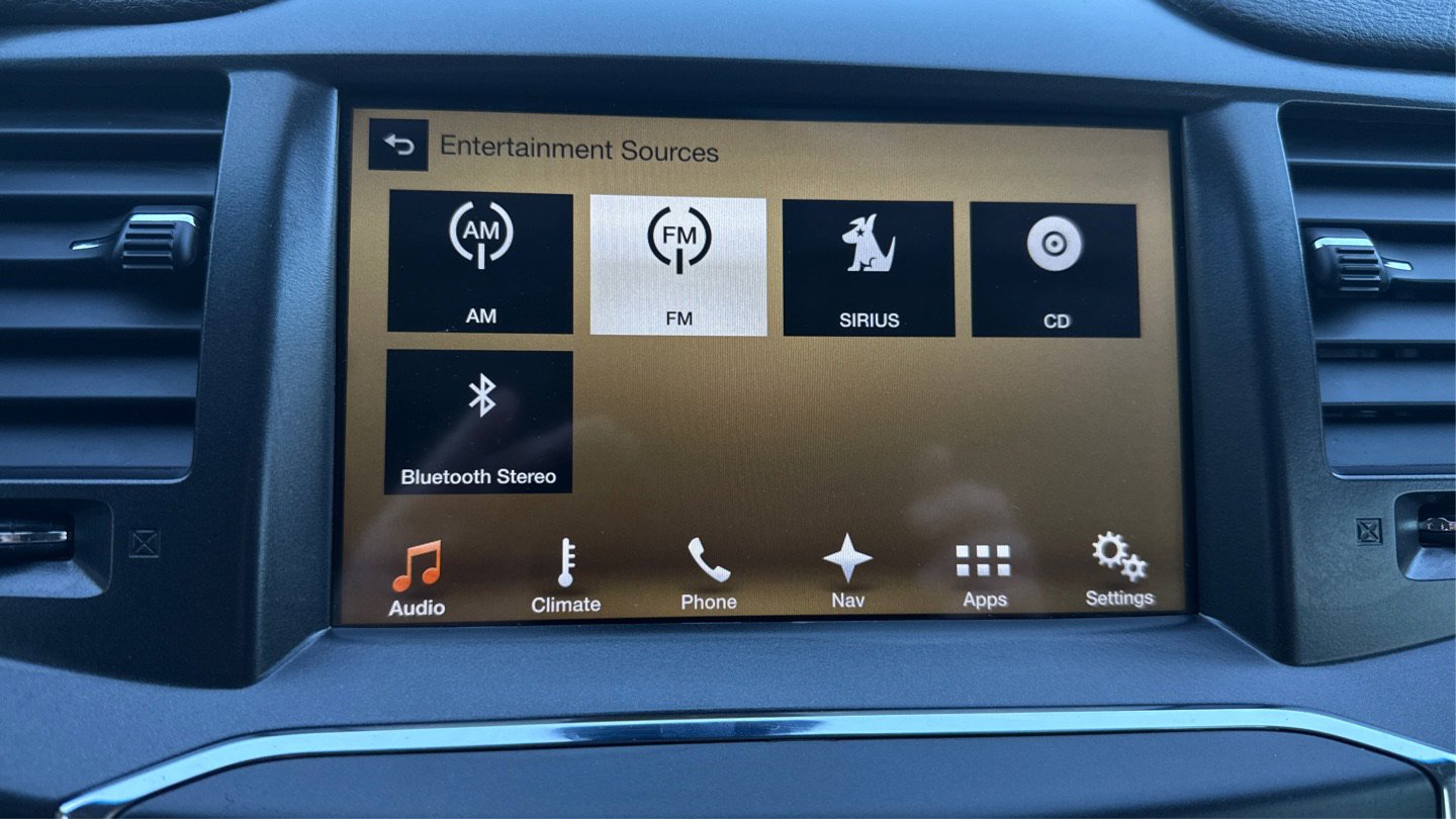 Used 2016 Lincoln MKS w/ Equipment Group 101A FWD image 29