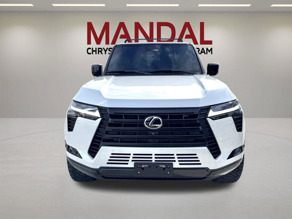 Used 2025 Lexus GX 550 w/ Accessory Package (2T) AWD/4WD image 2
