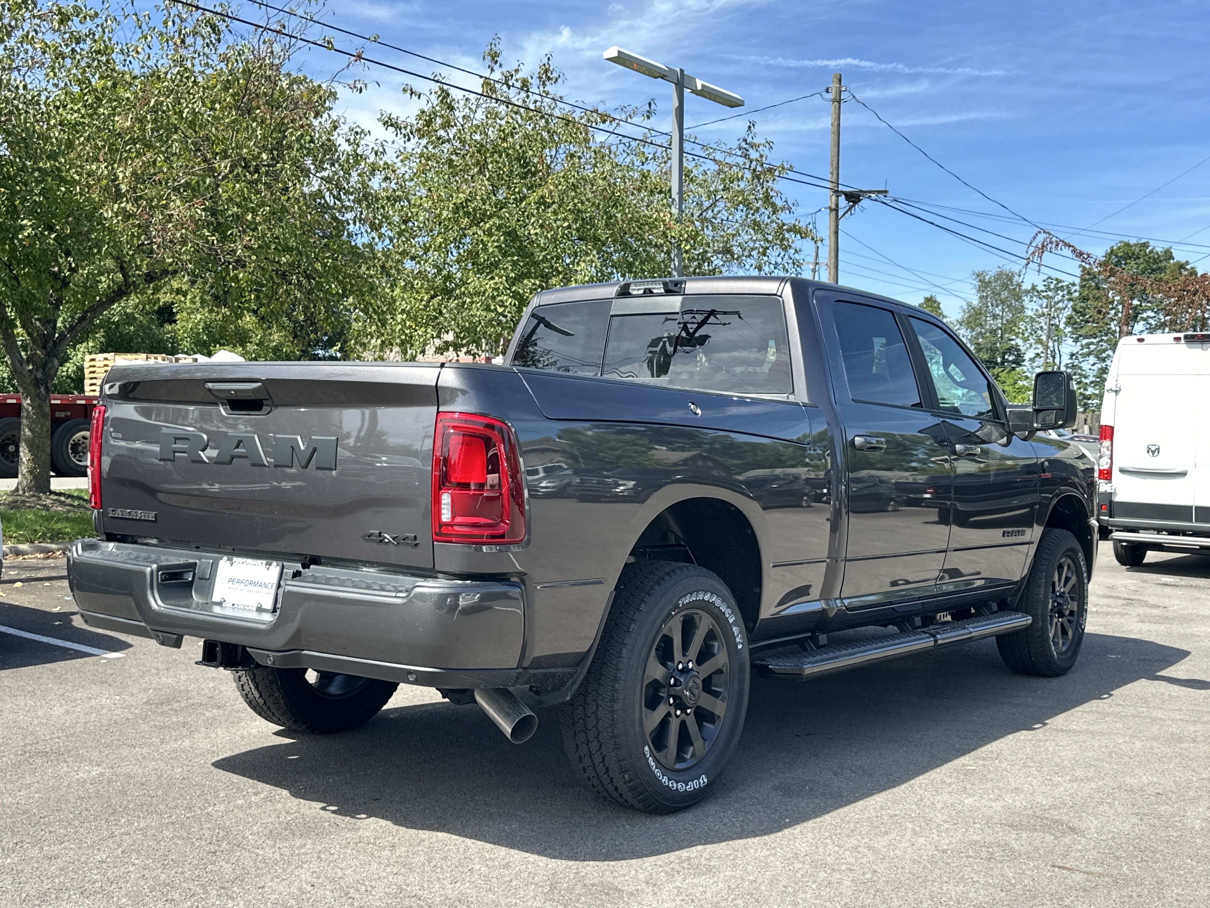 New 2027 RAM 2500 Laramie AWD/4WD image 17