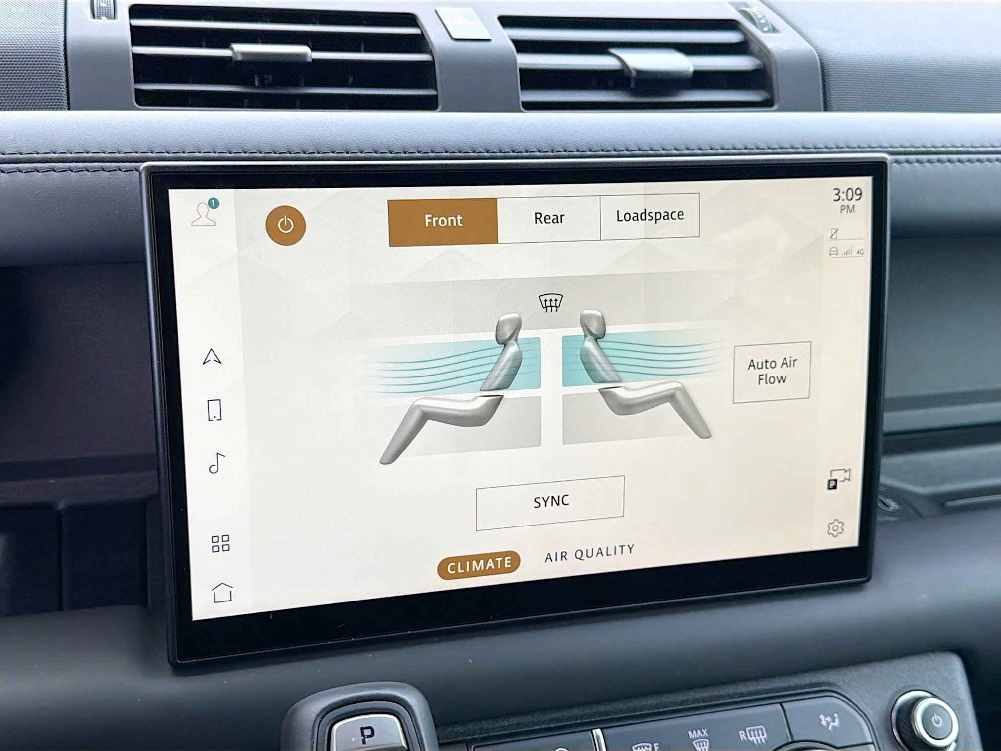 Used 2024 Land Rover Defender 110 V8 image 35