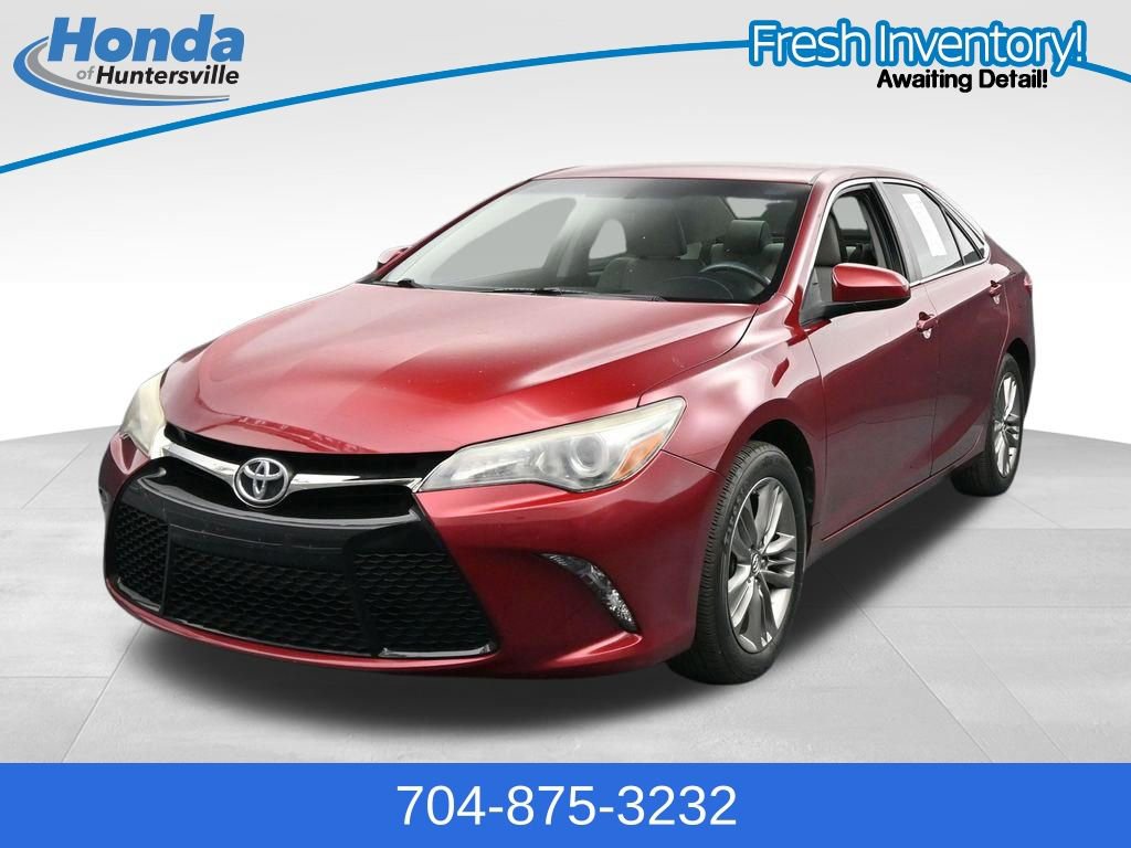 Used 2017 Toyota Camry SE FWD image 3
