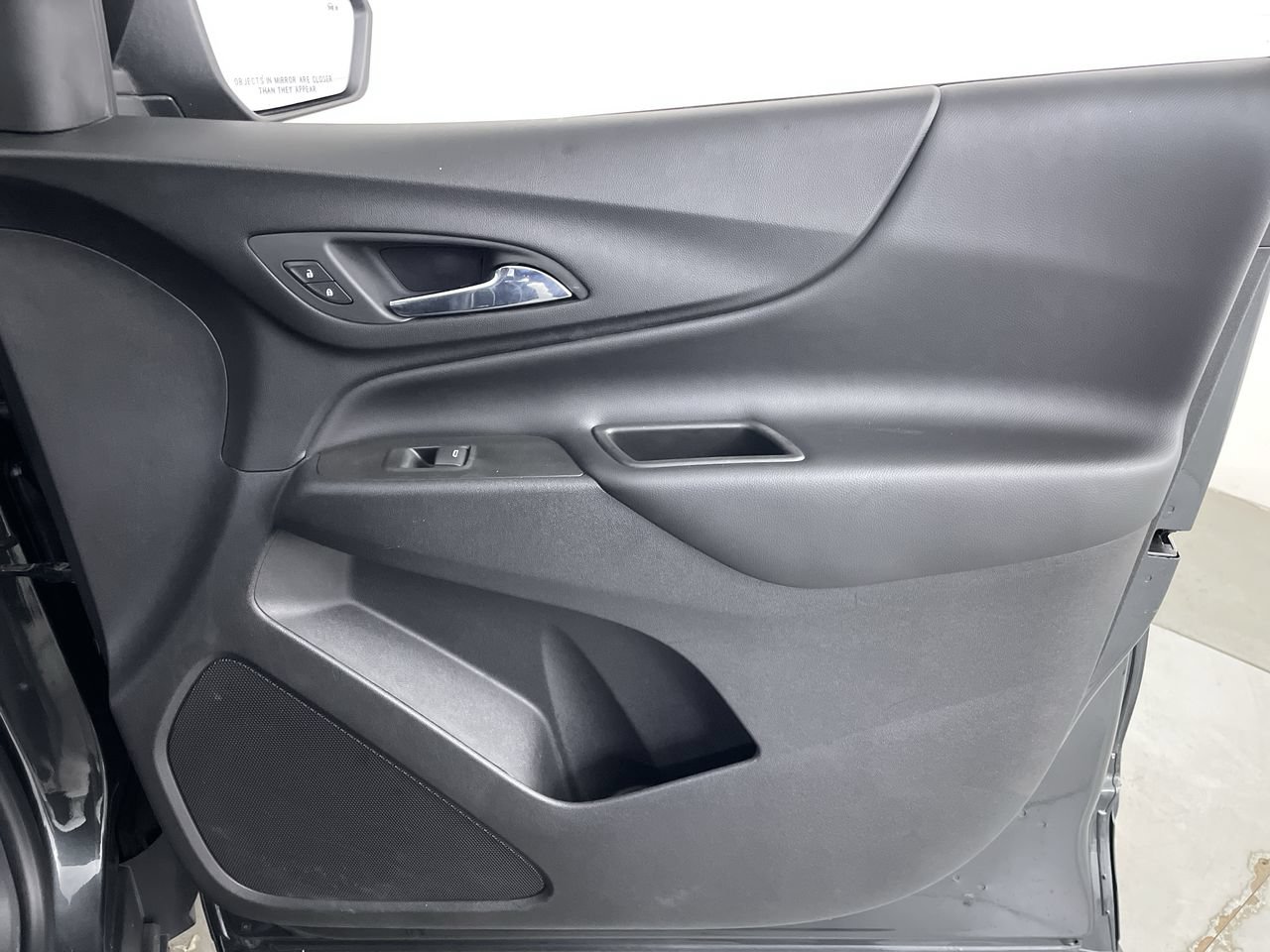 Used 2020 Chevrolet Equinox LT AWD/4WD image 25
