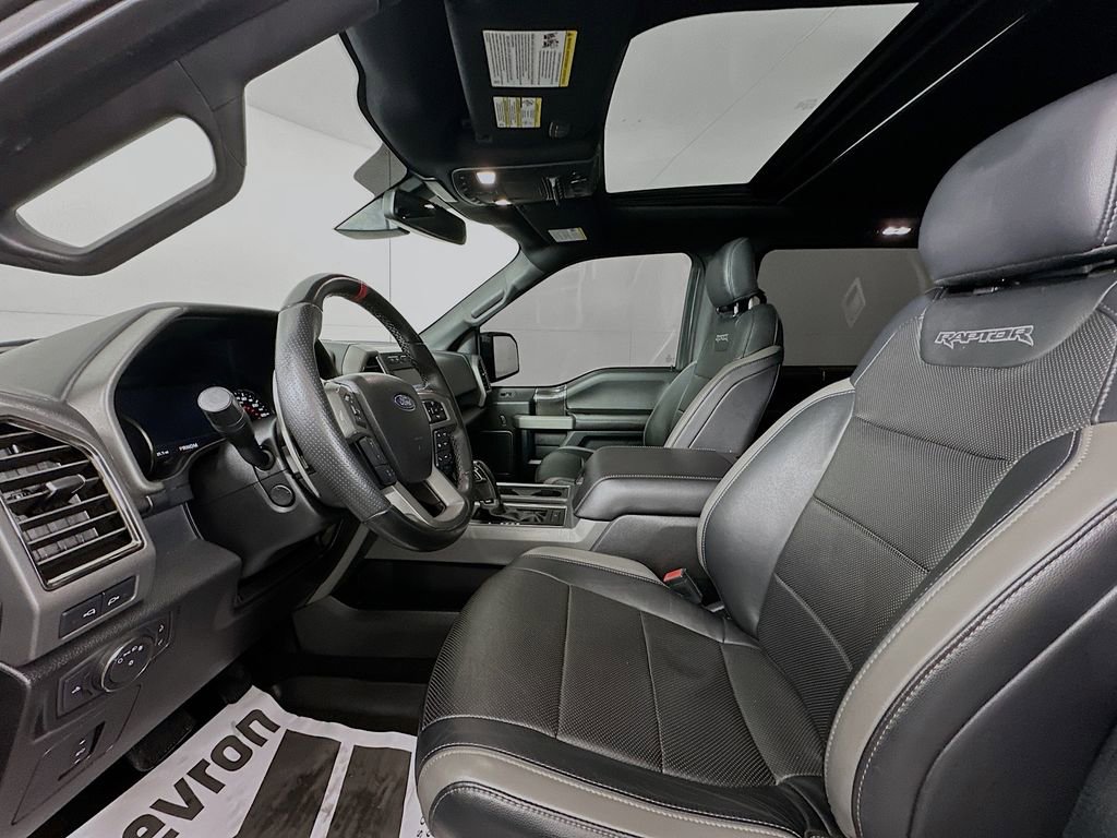 Used 2018 Ford F150 Raptor w/ Equipment Group 802A Luxury AWD/4WD image 21