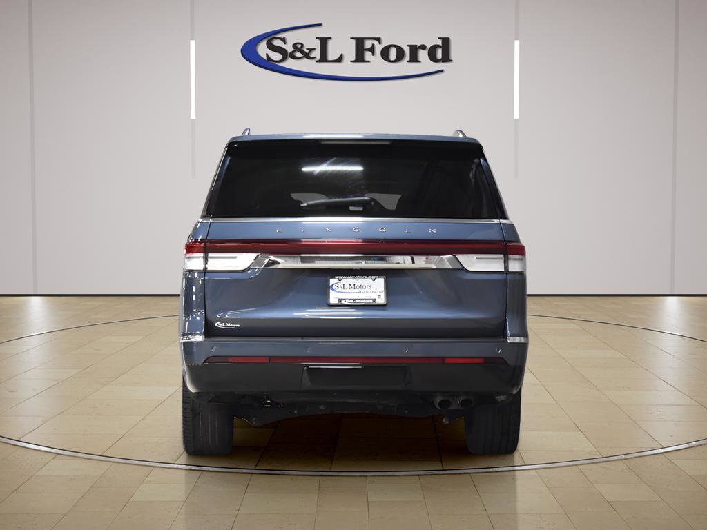 Used 2023 Lincoln Navigator L Reserve w/ Equipment Group 201A image 5