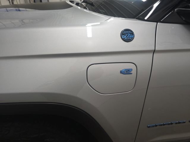 Used 2022 Jeep Grand Cherokee Trailhawk image 21