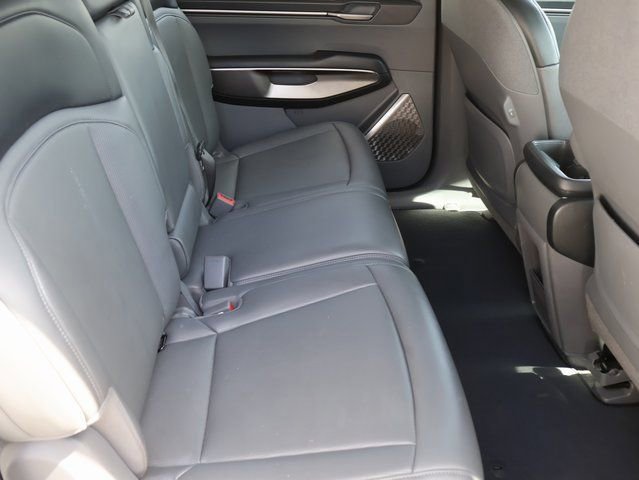 Used 2024 Kia EV9 Light image 14