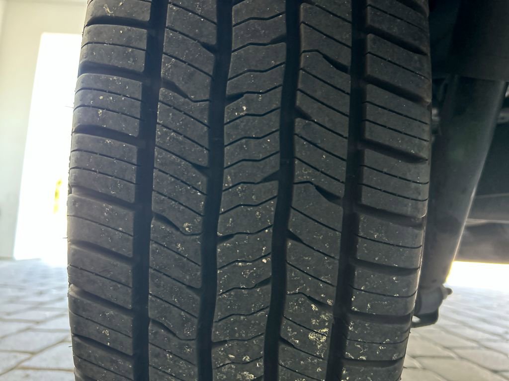 Used 2024 Jeep Wrangler Sport S image 40