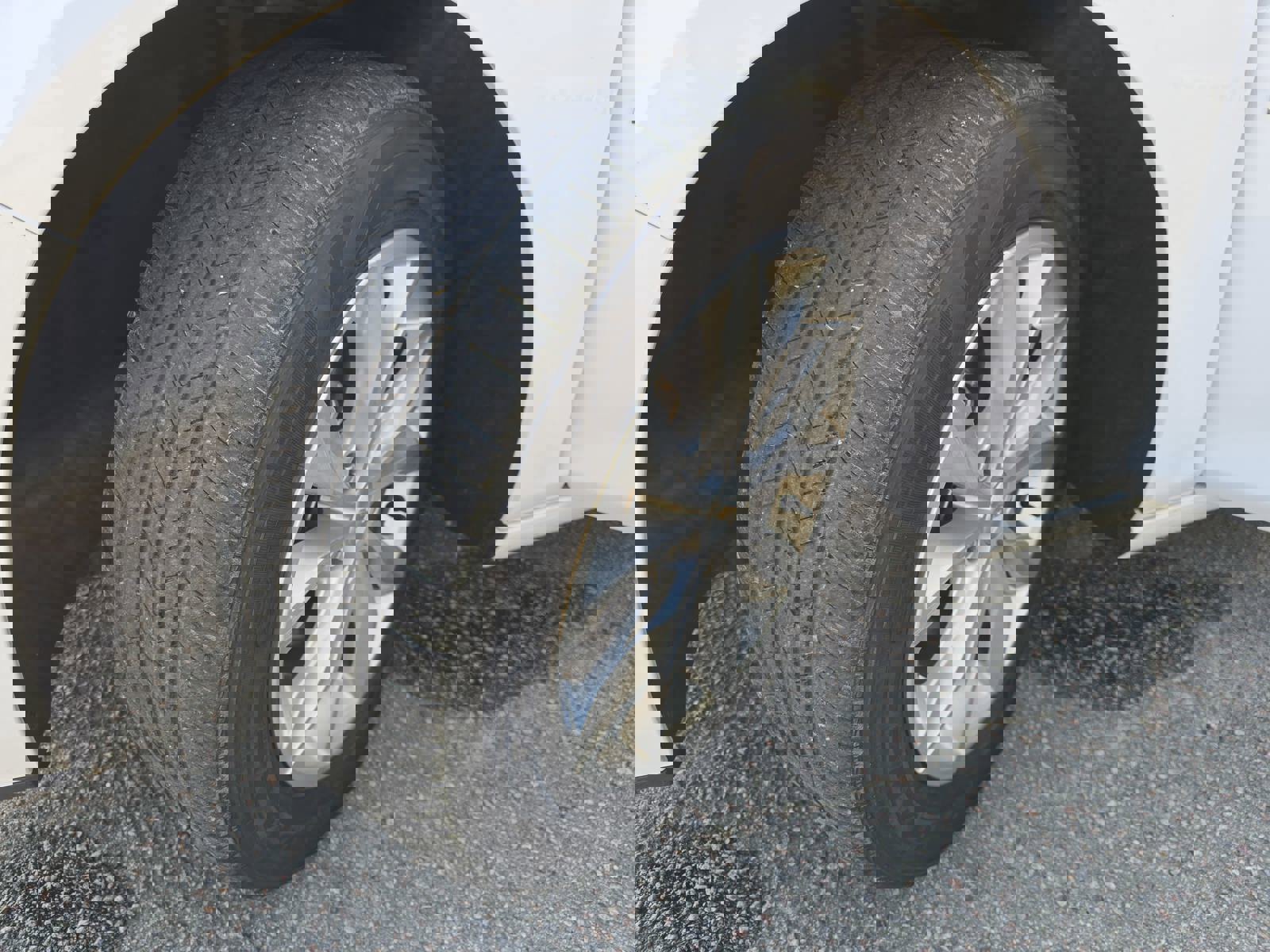 Used 2024 Chevrolet Malibu LT image 32