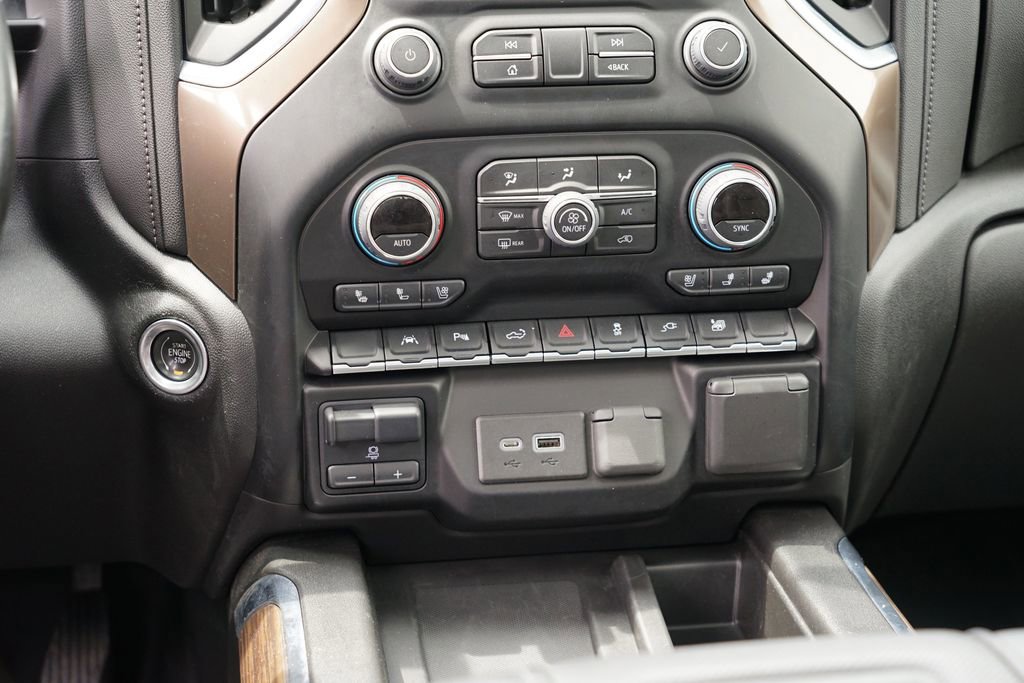 Used 2022 Chevrolet Silverado 1500 High Country image 24