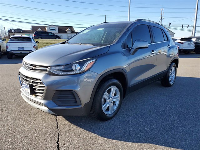 Used 2019 Chevrolet Trax LT w/ LT Convenience Package image 2