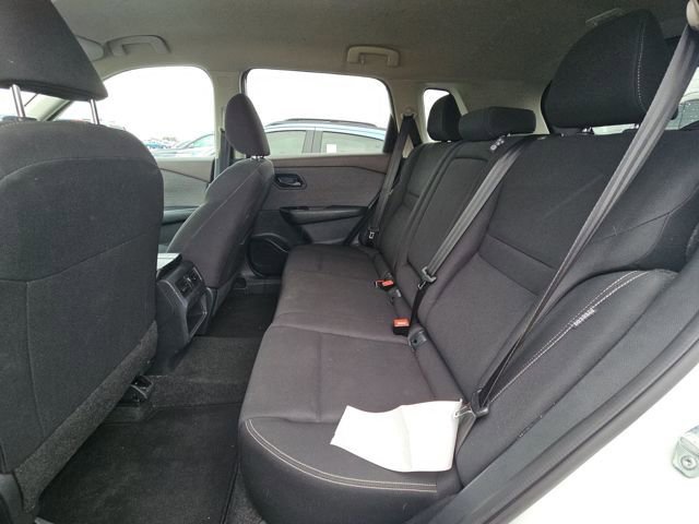 Used 2023 Nissan Rogue S image 11