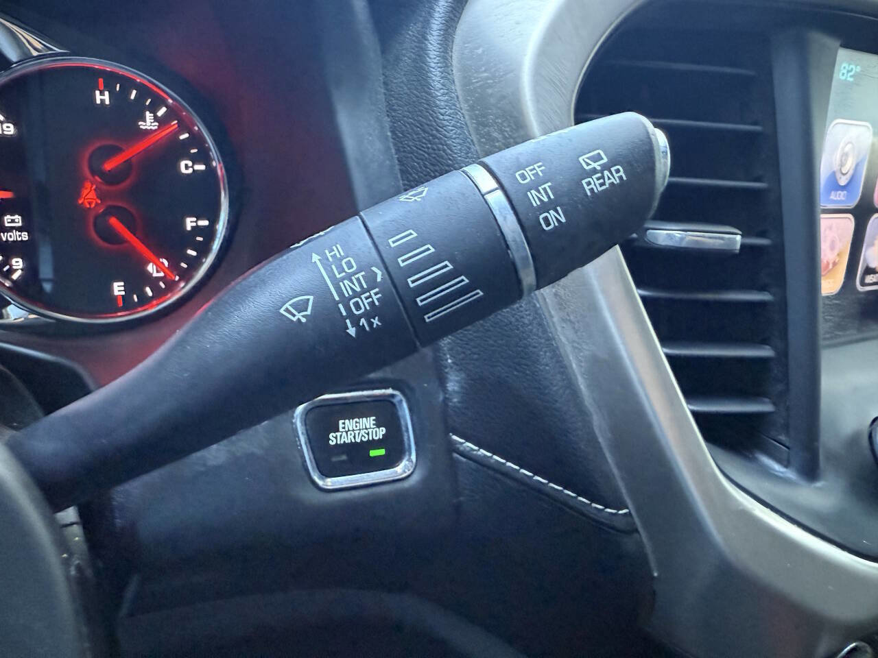 Used 2017 GMC Acadia Denali w/ Technology Package image 29