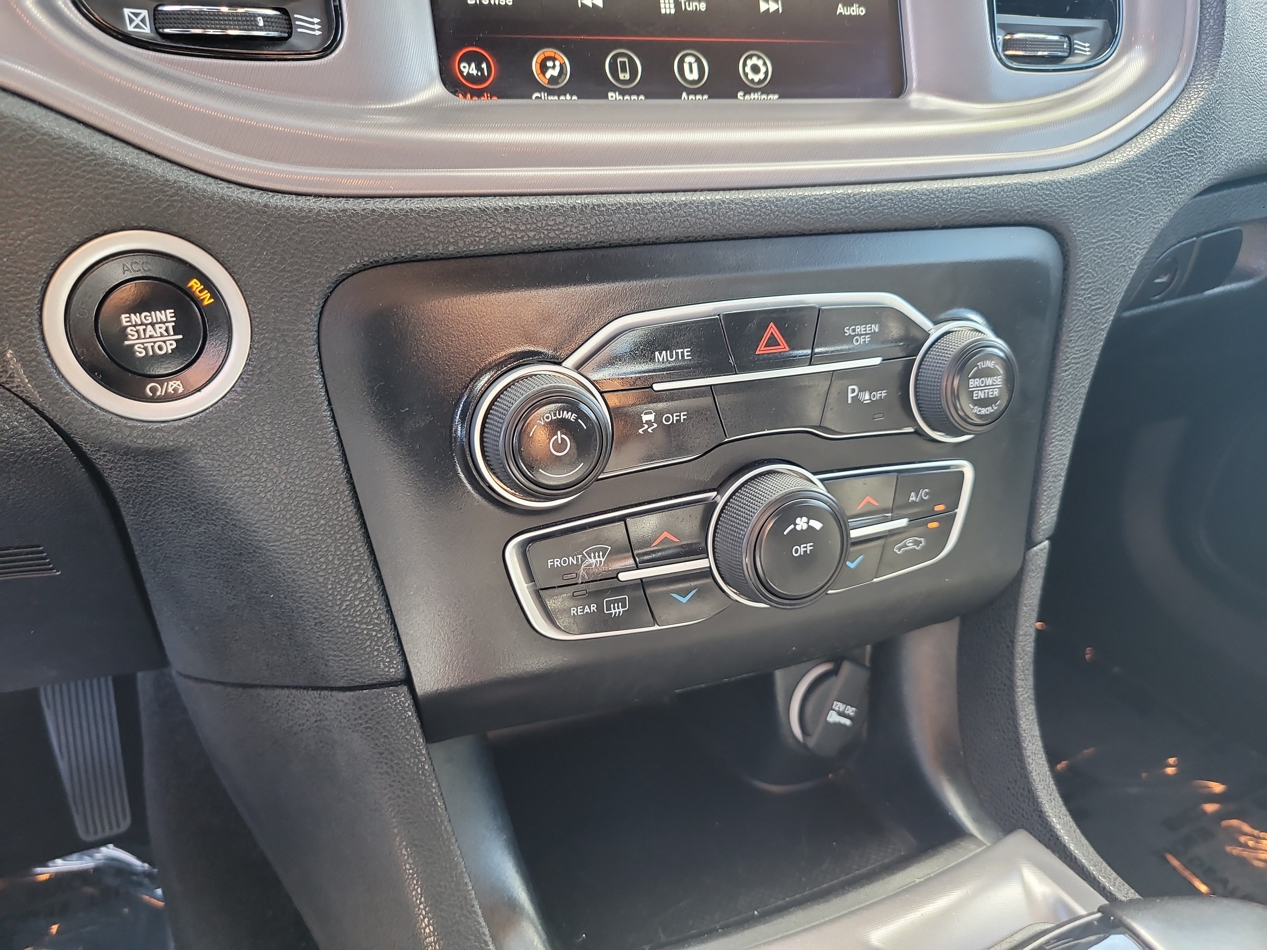 Used 2023 Dodge Charger SXT w/ Blacktop Package RWD image 23