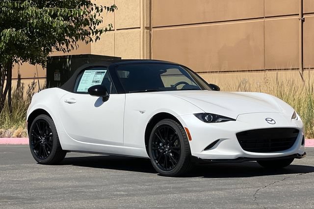 New 2026 MAZDA MX-5 Miata Club w/ Interior Package RWD image 9