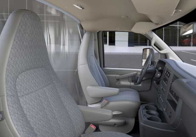 New 2025 GMC Savana 3500 w/ Power Convenience Package RWD image 7