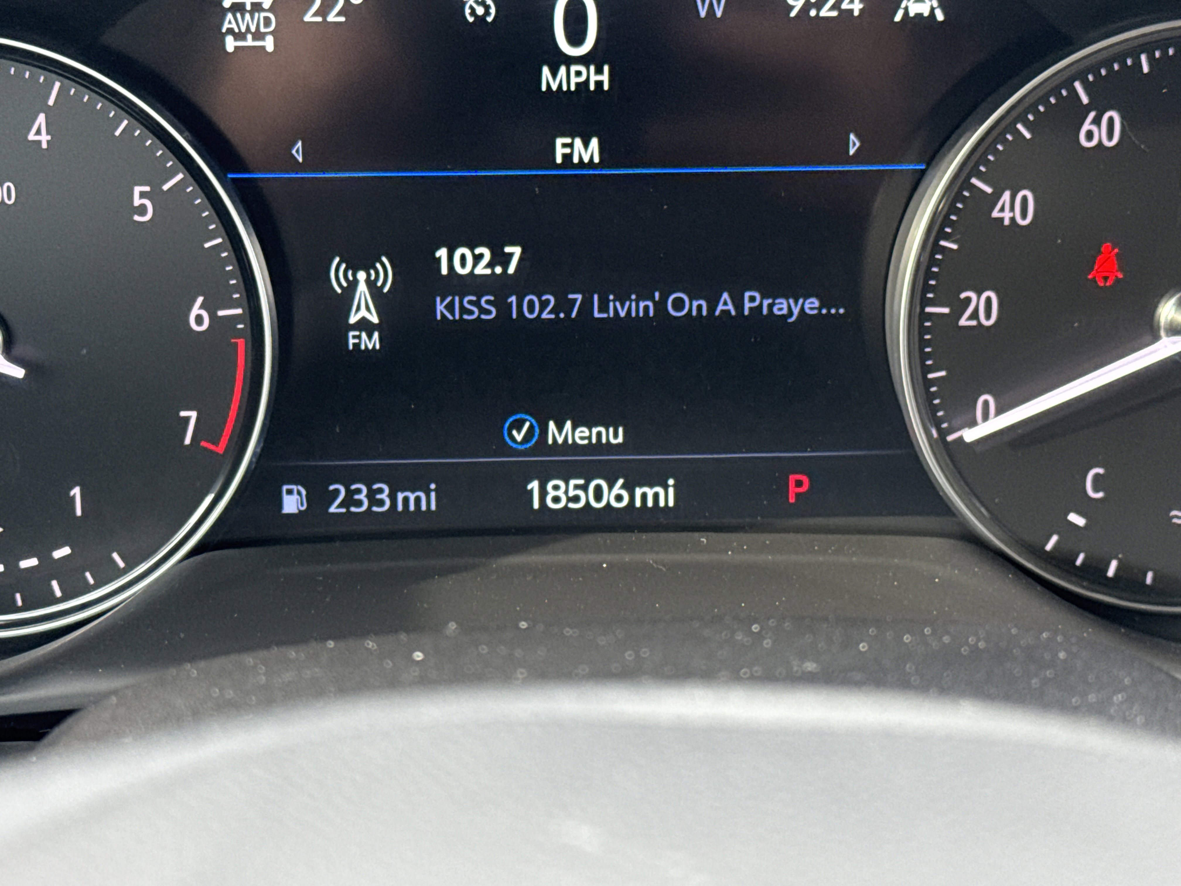 Used 2023 Buick Envision Essence image 21