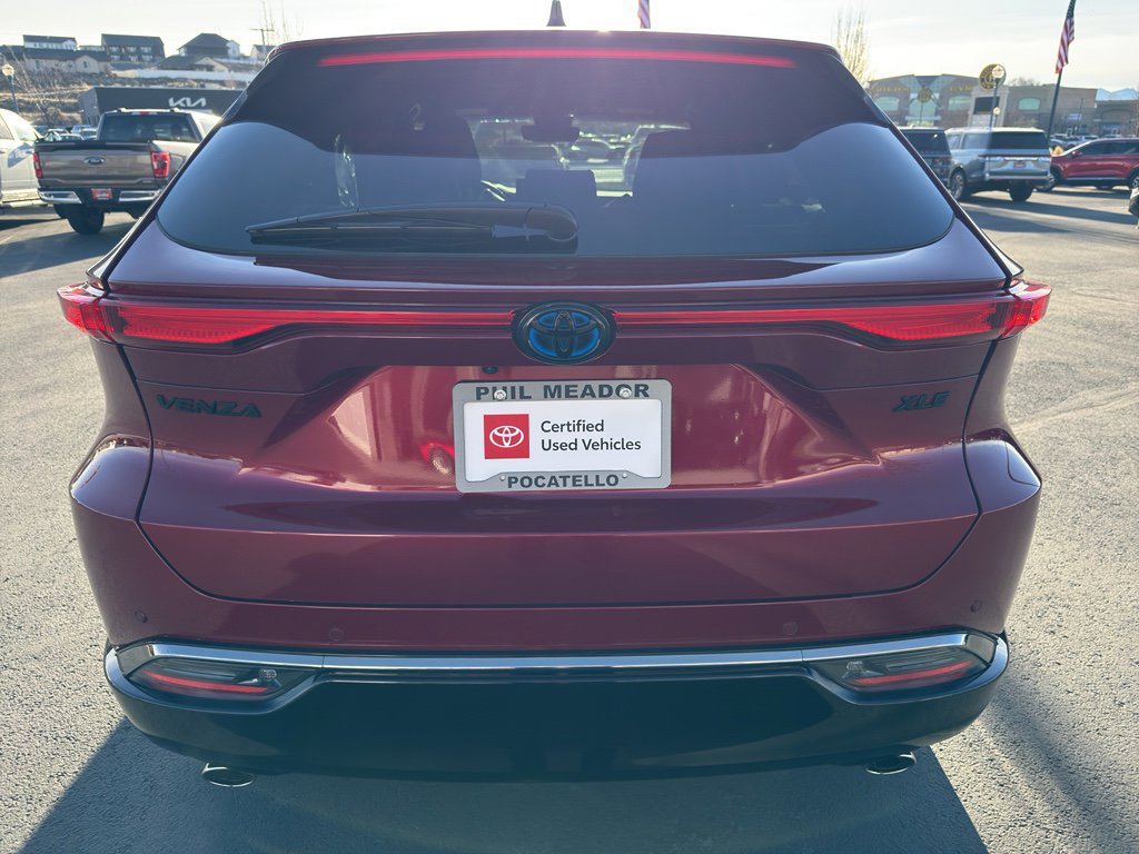 Used 2024 Toyota Venza Nightshade image 4
