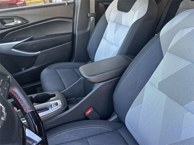Certified 2024 Chevrolet Trax RS w/ Driver Confidence Package image 24