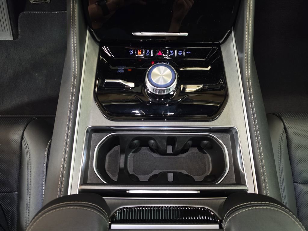 New 2026 Jeep Grand Wagoneer 4WD image 21