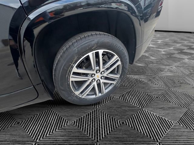 Used 2023 Chevrolet Traverse High Country w/ LPO, Floor Liner Package FWD image 17