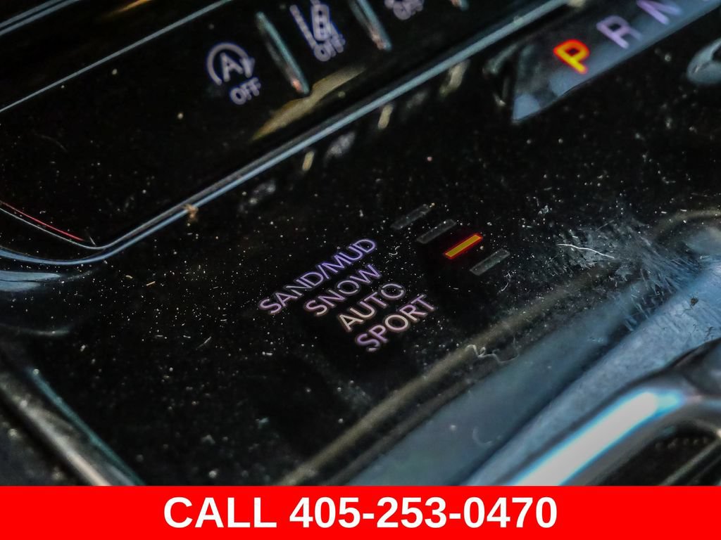 Used 2023 Jeep Wagoneer 4WD w/ Convenience Group I image 42