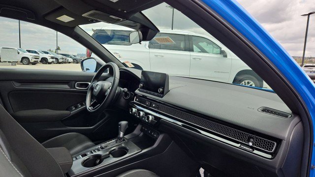 Used 2025 Honda Civic Sport image 28