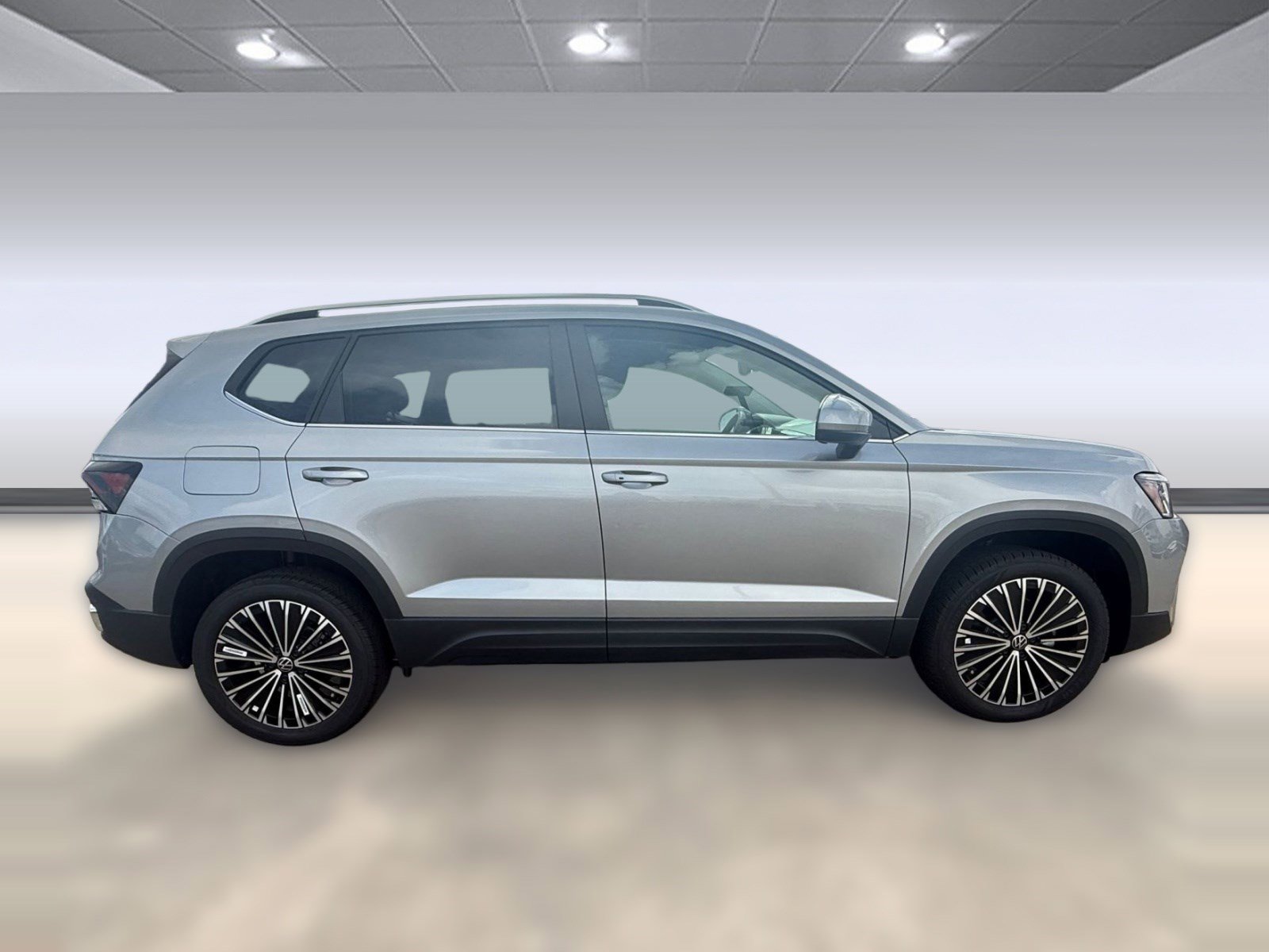 New 2026 Volkswagen Taos SE image 7