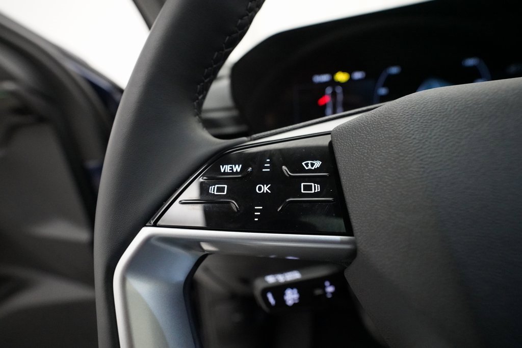 Used 2025 Audi Q5 Premium Plus w/ Premium Plus image 16