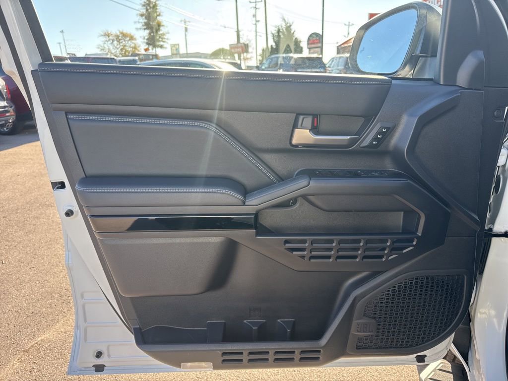 Used 2025 Toyota 4Runner Limited image 9