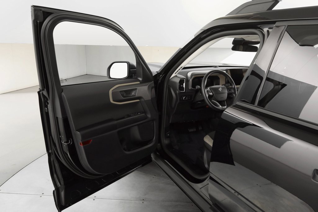 Used 2025 Ford Bronco Sport Big Bend image 16