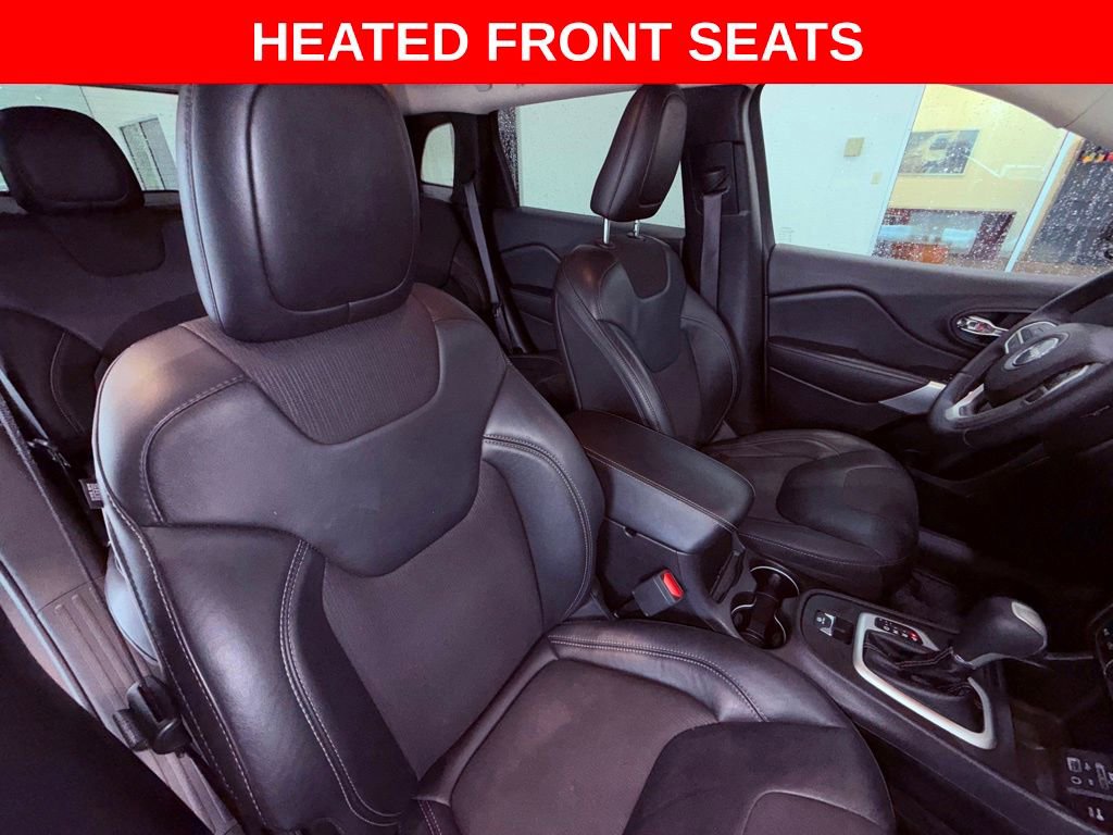 Used 2018 Jeep Cherokee Latitude Plus w/ Comfort/Convenience Group FWD image 10