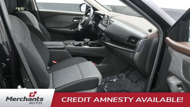 Used 2023 Nissan Rogue SV FWD image 9