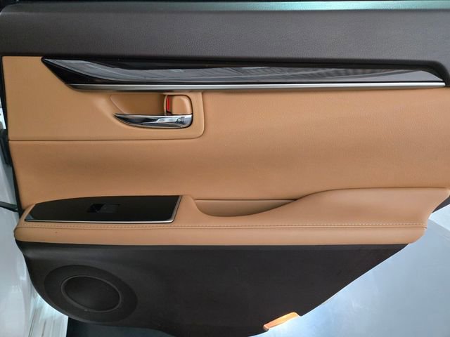 Used 2018 Lexus ES 350 w/ Luxury Package w/Wood Trim image 22