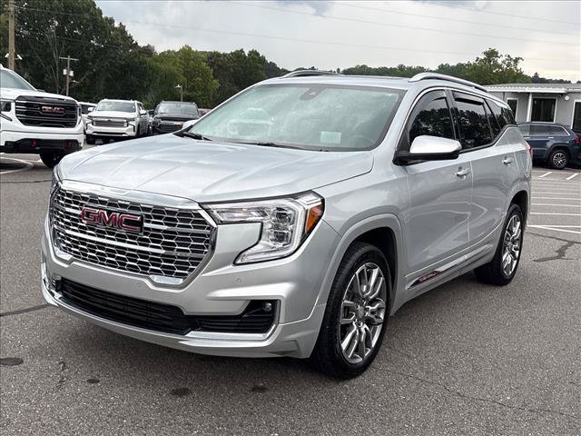 Certified 2022 GMC Terrain Denali w/ LPO, Floor Liner Package AWD/4WD image 4
