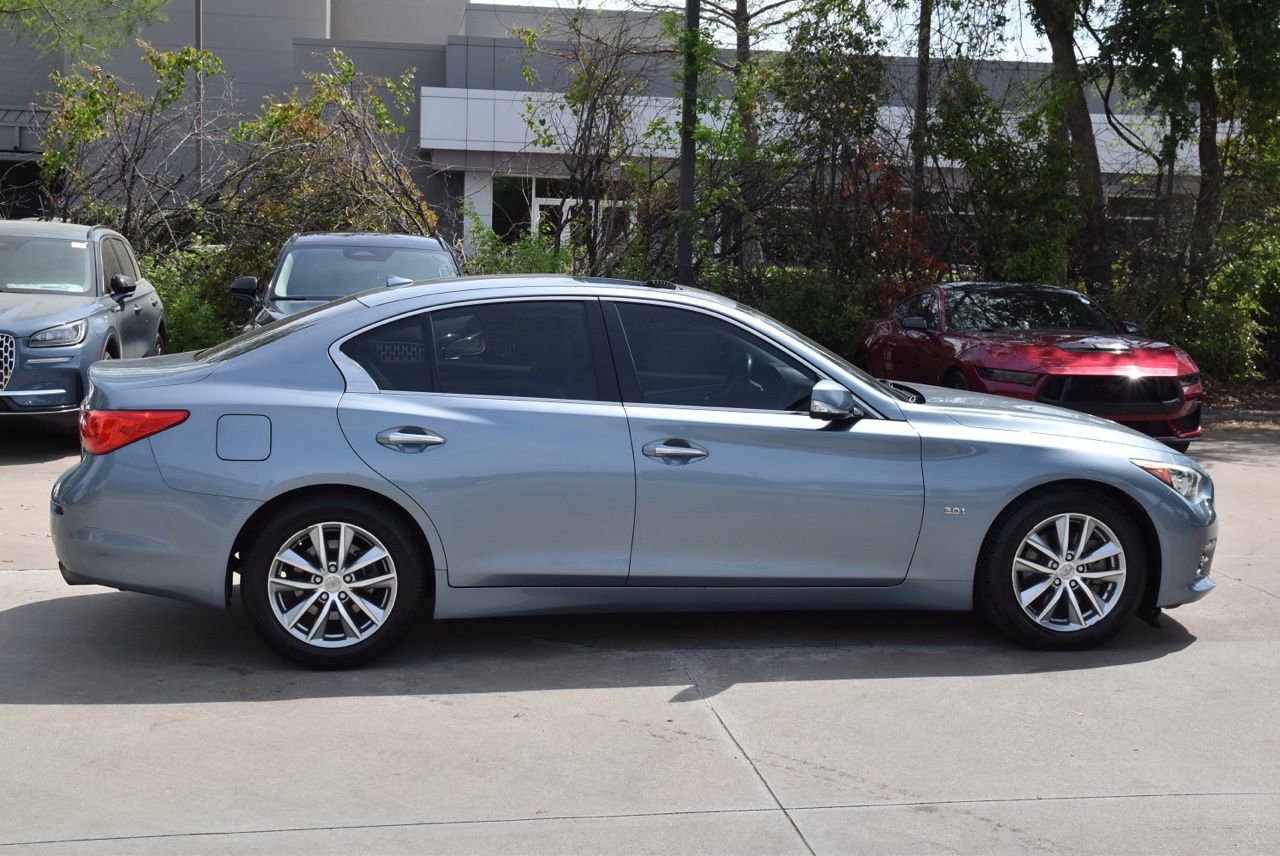 Used 2016 INFINITI Q50 3.0t Premium w/ Driver Assistance Package image 6