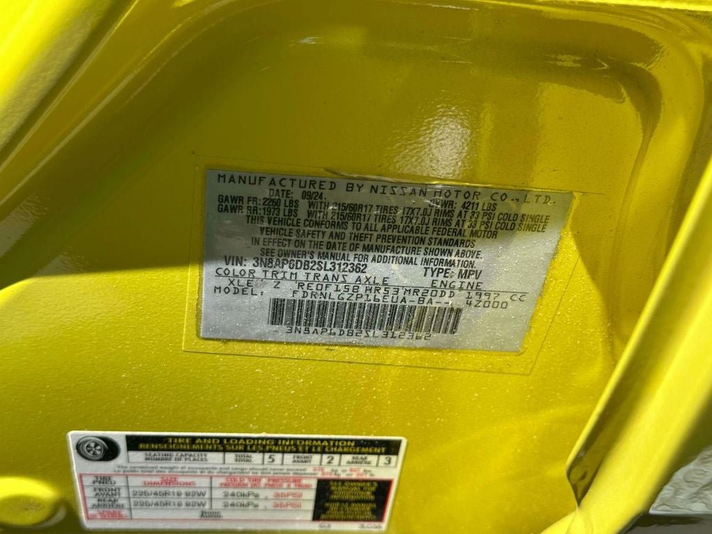 Used 2025 Nissan Kicks SR AWD/4WD image 18