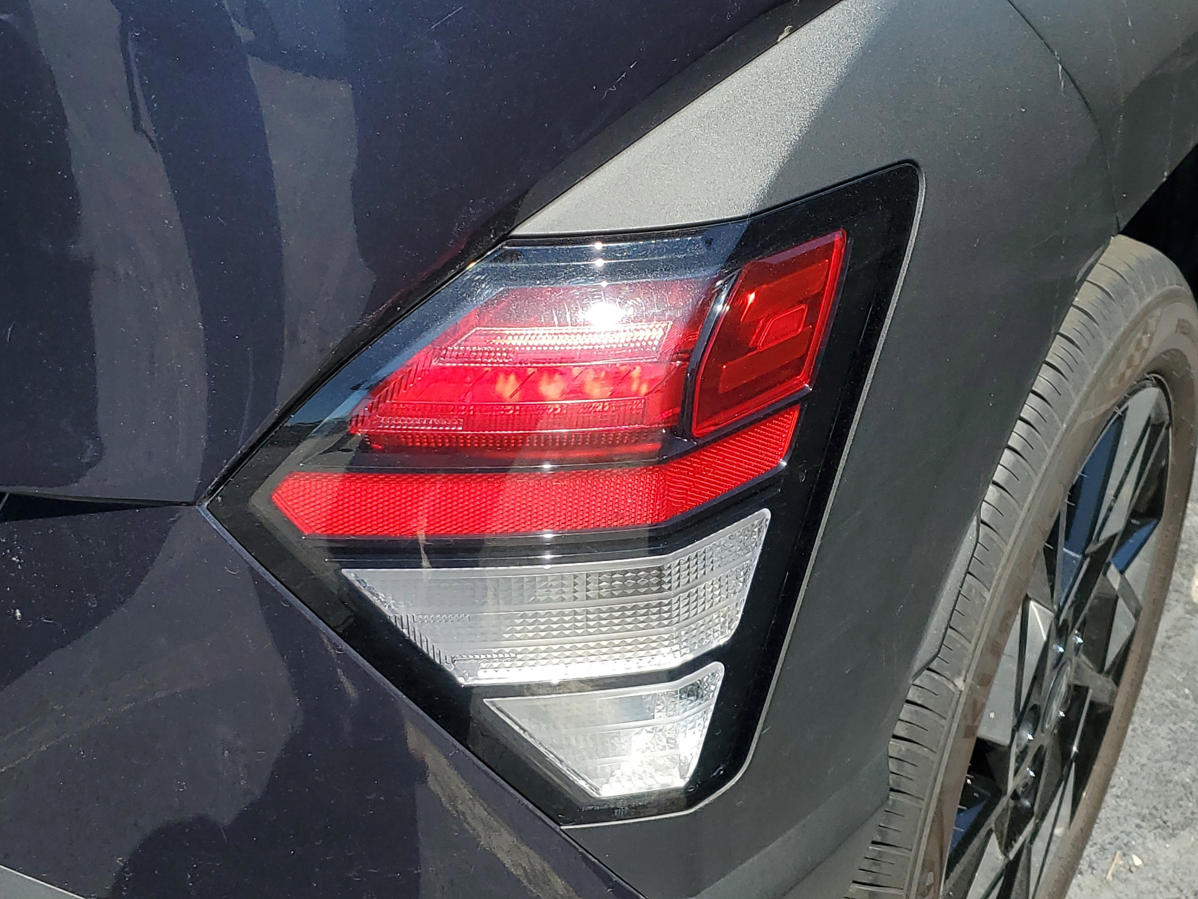 Used 2025 Hyundai Kona SEL image 8