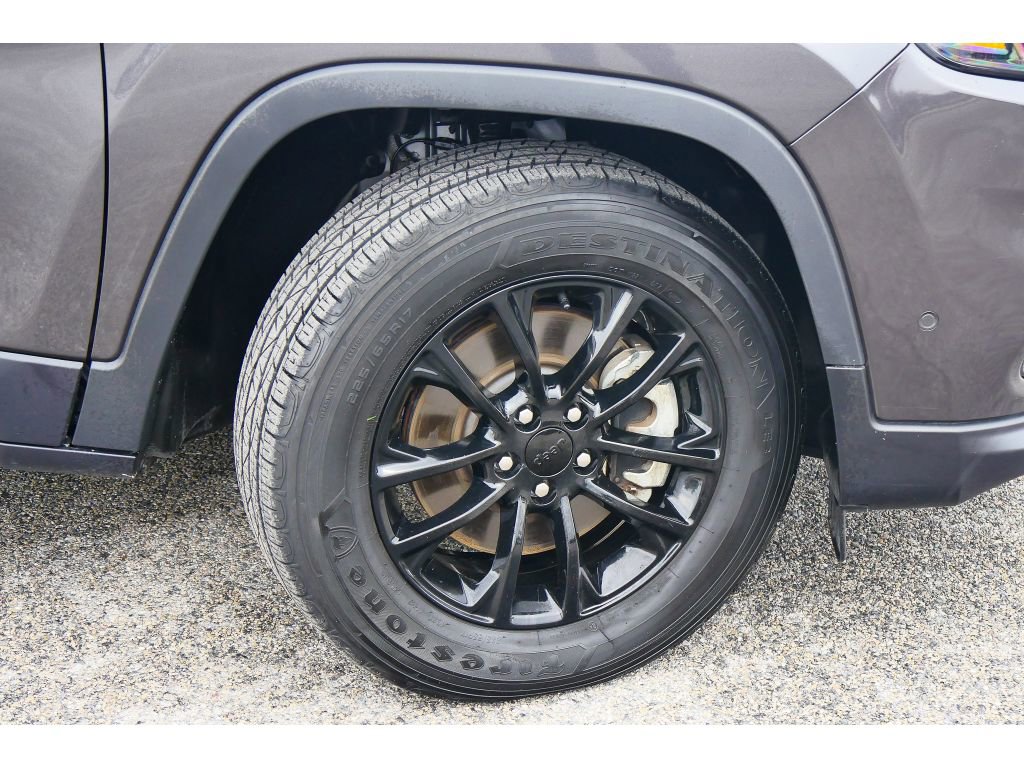 Used 2023 Jeep Cherokee Altitude Lux w/ Lux Elite Package image 33