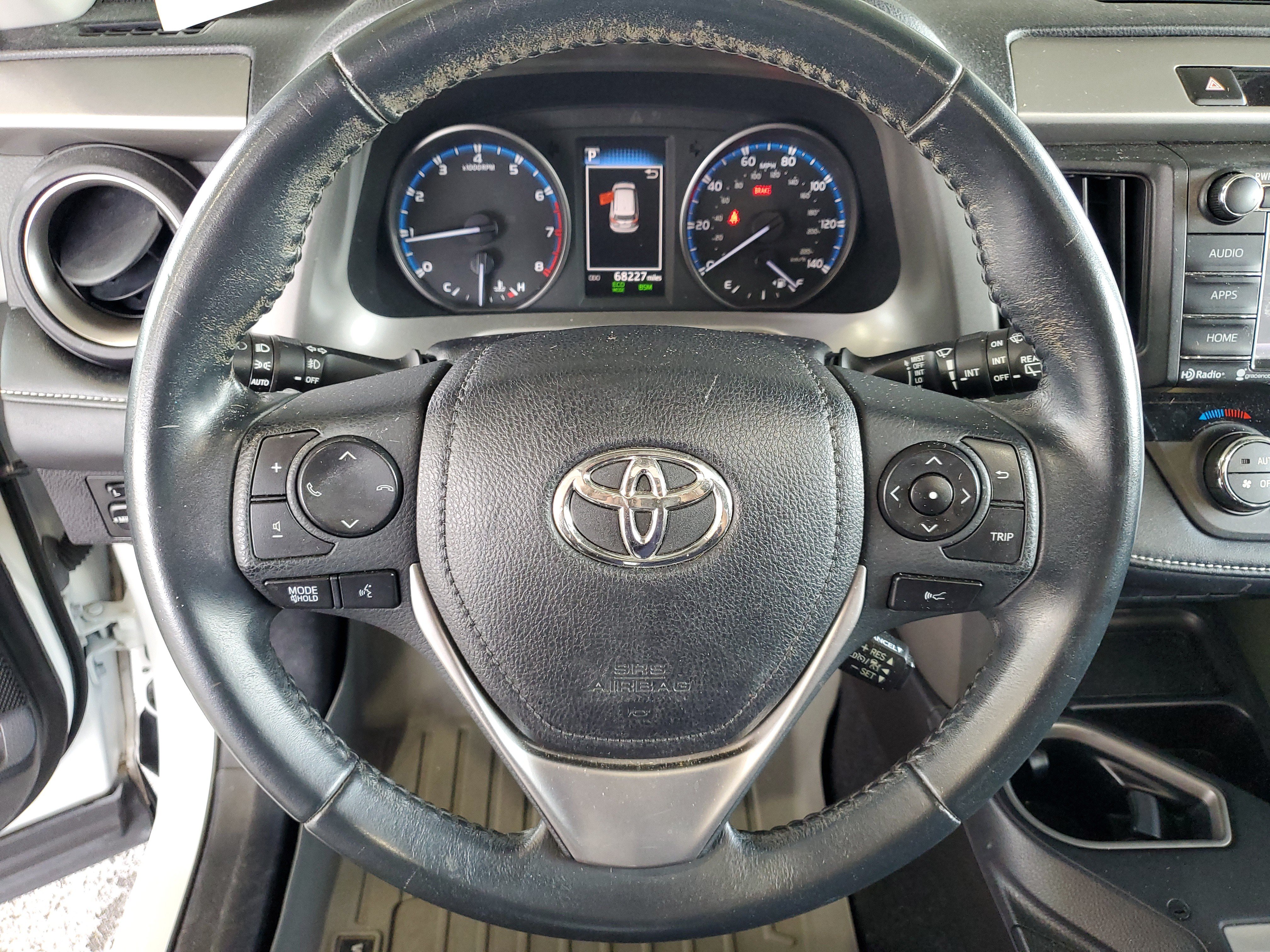 Used 2018 Toyota RAV4 XLE w/ Plus Extra Value Package FWD image 22
