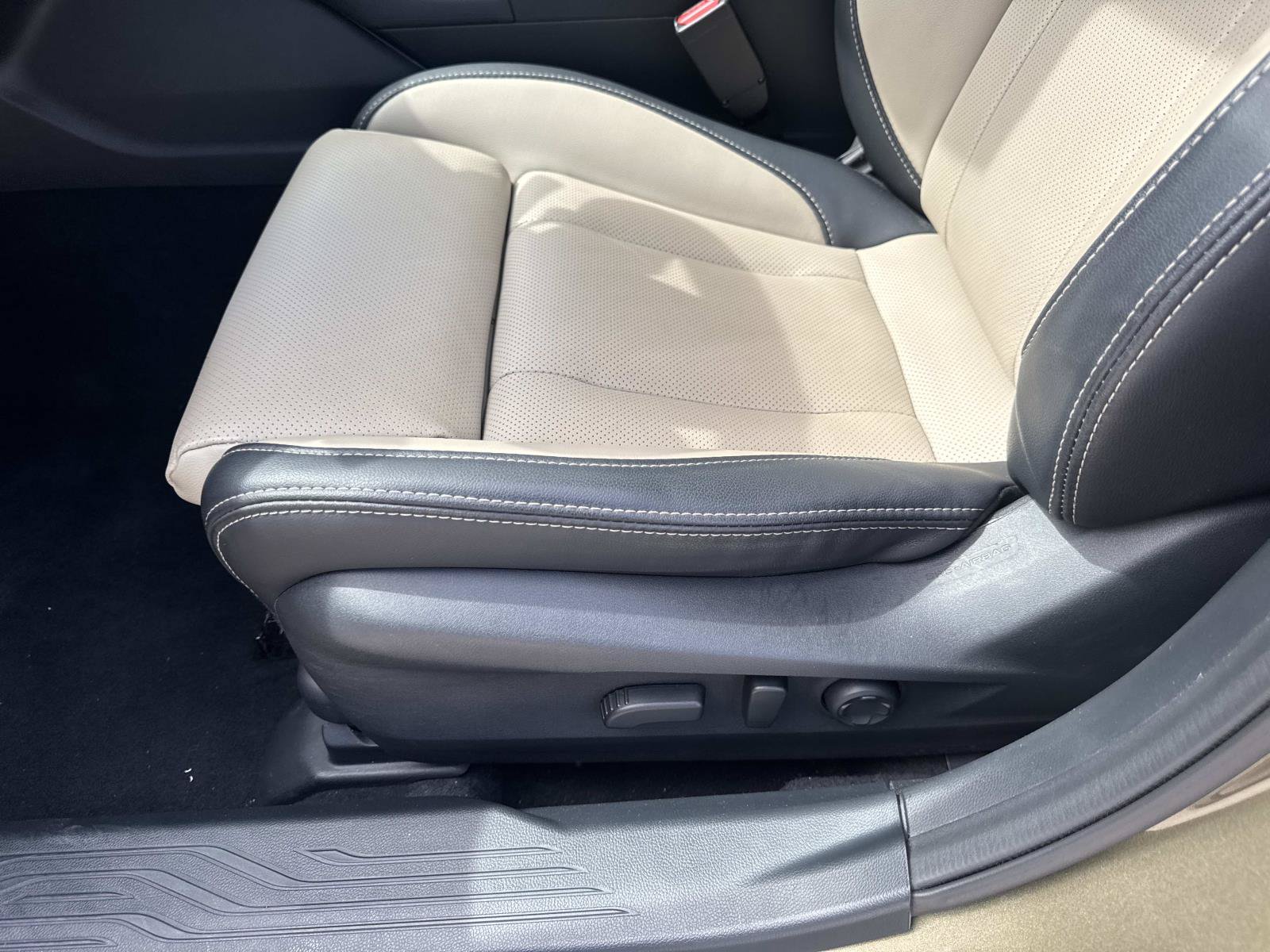 Used 2024 Subaru Outback Limited AWD/4WD image 17