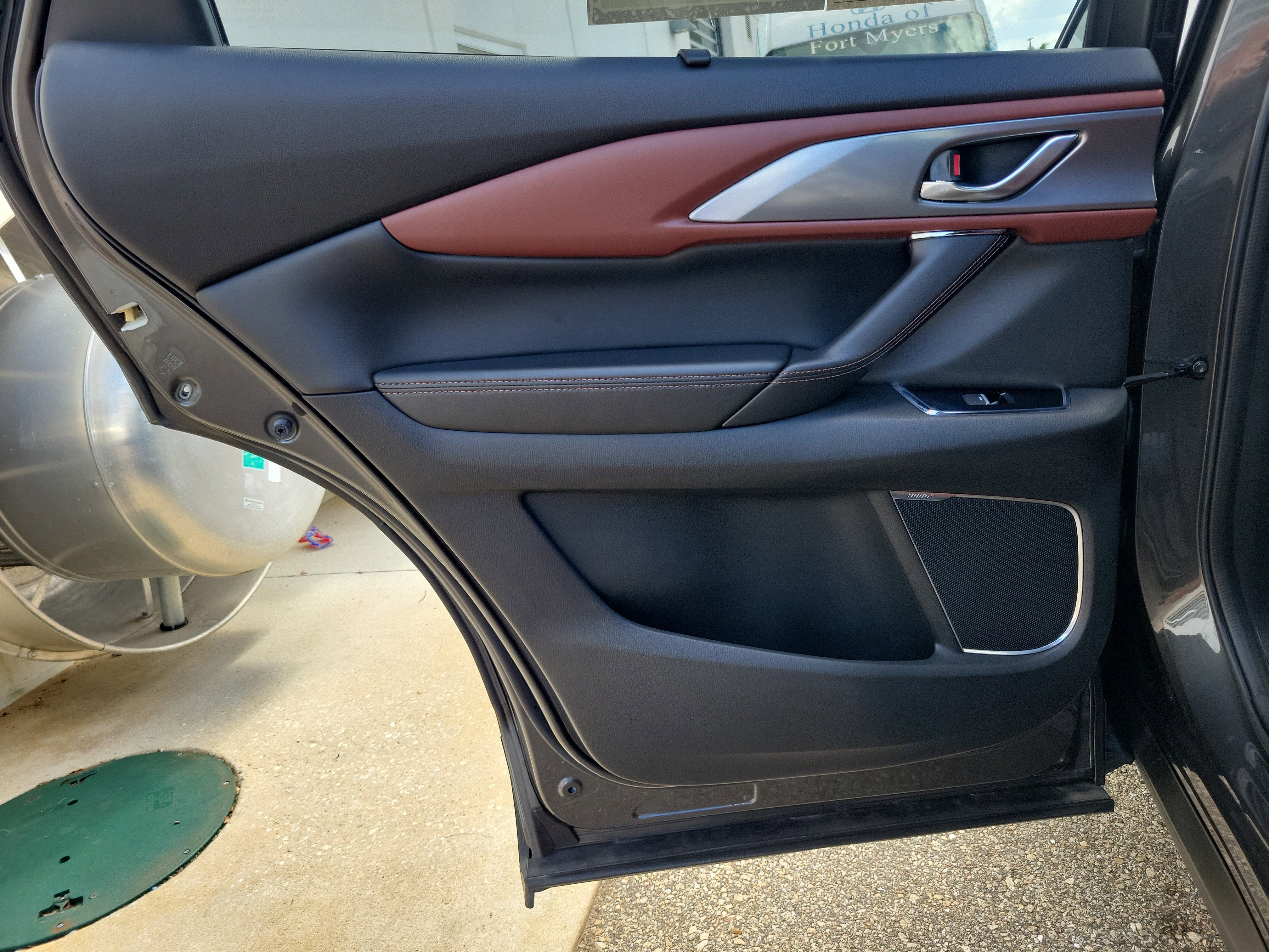 Used 2017 MAZDA CX-9 Signature image 17