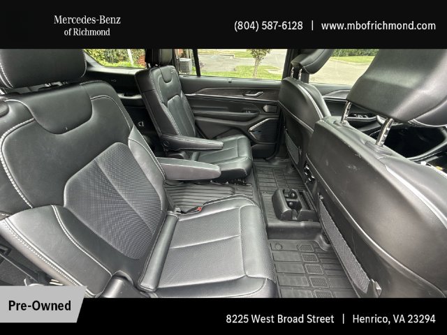 Used 2023 Jeep Grand Cherokee L Overland w/ Luxury Tech Group IV AWD/4WD image 16
