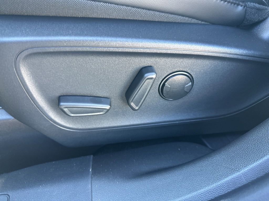 New 2026 Ford Escape SE image 16