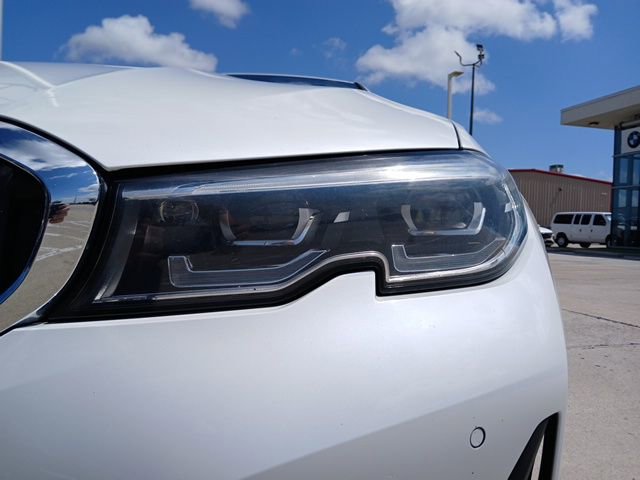 Used 2021 BMW 330e w/ Convenience Package image 4